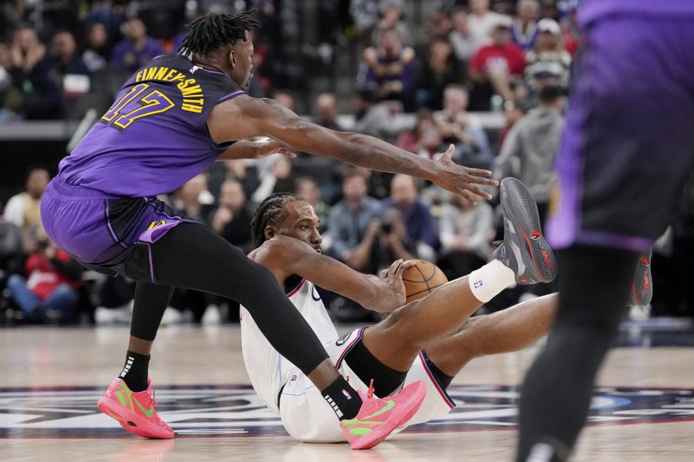 足坛赛事中 足坛赛事中